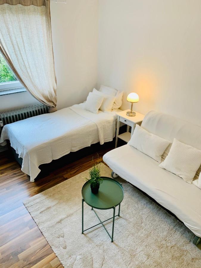 Top Renoviertes Apartement In Bester Lage Von Homburg- 5 Fussminuten Zur Uniklinik Homburg  Luaran gambar