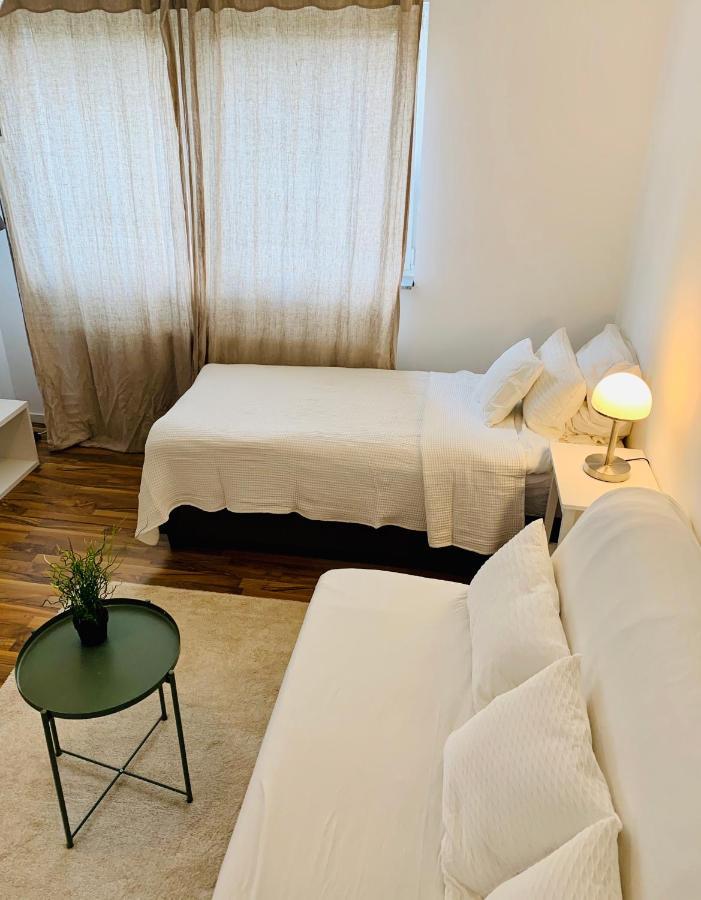 Top Renoviertes Apartement In Bester Lage Von Homburg- 5 Fussminuten Zur Uniklinik Homburg  Luaran gambar