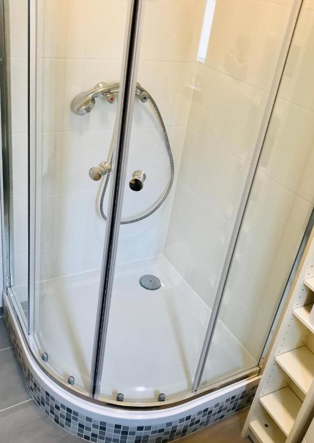 Top Renoviertes Apartement In Bester Lage Von Homburg- 5 Fussminuten Zur Uniklinik Homburg  Luaran gambar